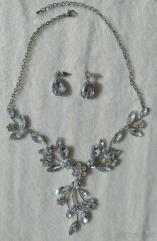 Set striebornej bižutérie - náhrdelník a náušnice - 2