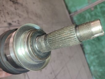 Predná pravá poloos Ford Ranger 3.2 TDCi - 2