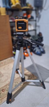 Samonivelacny krizovy laser Magnuson - 2