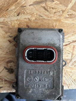 Riadiaca jednotka xenonu - 2