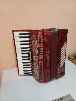 Predám akordeón Weltmeister - 2