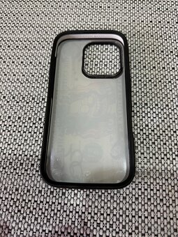 Nepoužité kryty MOBILFOX + obyč. Kryt iphone 16 pro - 2