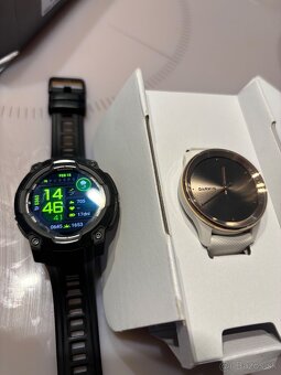 Garmin Instinct 3 45 mm AMOLED Black/Black band - 2