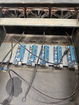 Rackove skrinky z miningu - 2