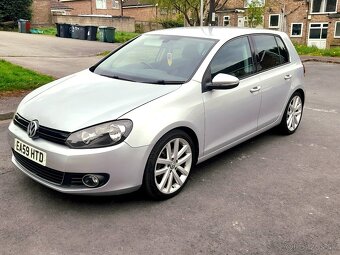 Predam VW Golf r.v.2010 2.0TDI GT - 2