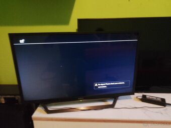 Predám Sony 81cm široký full hd Smart tv - 2