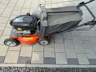 Motorová nožová kosačka Husqvarna® R 145SV - 2