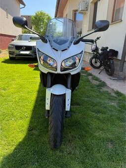 Yamaha Fazer 1000 - 2