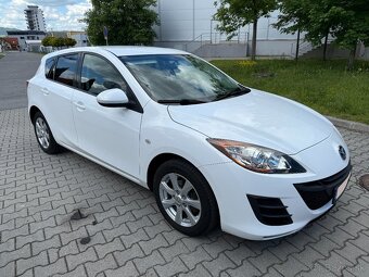 Mazda 3 1.6 DOHC Hatchback - 2