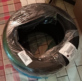 Pnue 185/60 R14 82H - 2