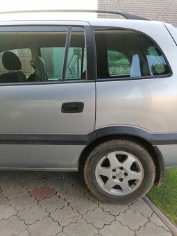 Opel Zafira - 2