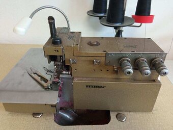 Predám 3-nitný overlock TEXTIMA - 2