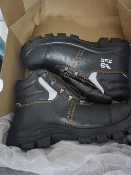 Pracovné topanky - 2