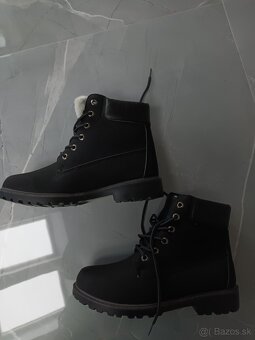 Nove panske zimne topanky vel 42_ polovicna cena - 2