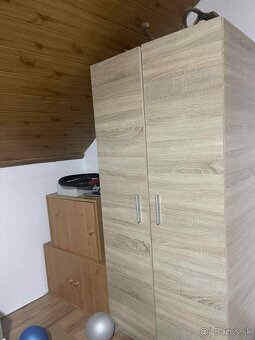 Skrine a posteľ - 2