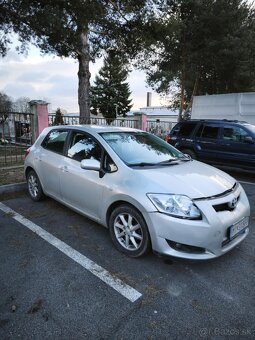 Toyota Auris 1,4D D-4D 66kw 2007 - 2