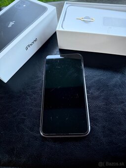 Predám iPhone 11 128GB - 2