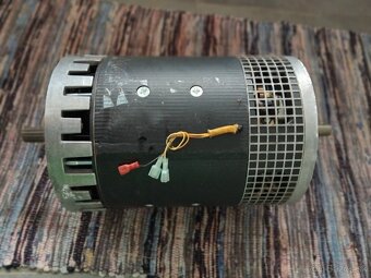 Elektrický motor (trakčny) - 2