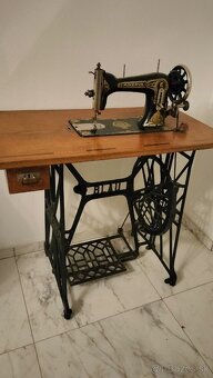 Šijací stroj - 2