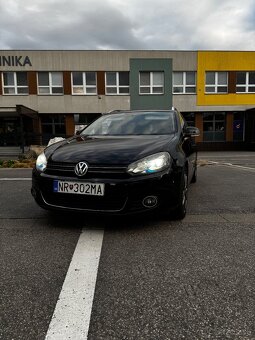 Volkswagen Golf Variant 2.0 TDI Highline DSG - 2