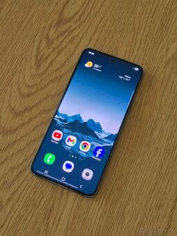 Samsung Galaxy S22 128GB - Zelený - 2