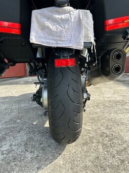 Kawasaki GTR 1400 Akrapovic - 2