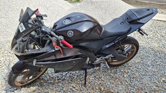 Yamaha yzf r125 - 2