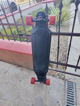 Predám elektrický skateboard - 2
