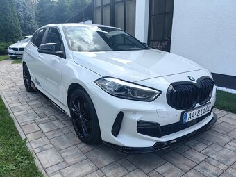 BMW 118d F40 - 2