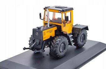 Mercedes Unimog TRAC 1100 MB Kommunal 1:43 - 2