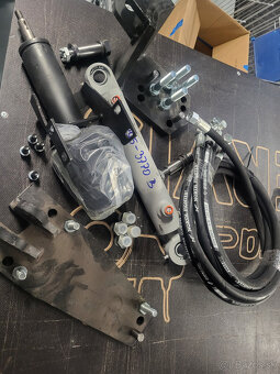 ponúkam riadenie na zetor - 2