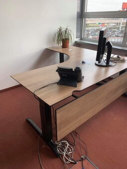 Kancelársky stôl - 2