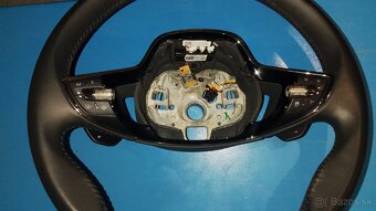 Predám multifunkčný volant Octavia 4 - 2