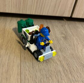 Predám Lego city 30313 vozidlo na odpadky - 2