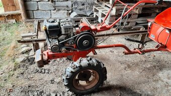 Predam zahradny traktor s vlečkou Mountfield 6.5 hp. - 2
