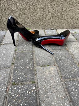 Krásne čierne lodičky Christian Louboutin - 2