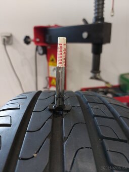 Skoda SUPERB 215/55 R17 / LETO - 2