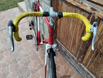 Predám cestný bicykel Favorit - 2