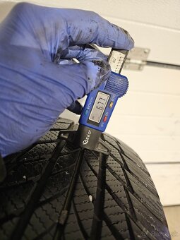 Zimné Pneu Bridgestone 215/65 R17 2022 - 2