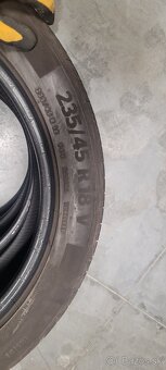 CONTINENTAL - letné pneu 235/45 R 18 - 2