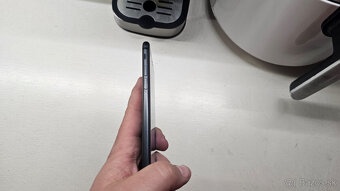 Apple iPhone 7 black 32GB - nová batéria - 2