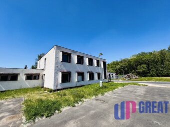 Na predaj budova s veľkým pozemkom–priemyselná zóna,Gbely - 2