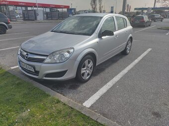 Opel Astra h 1.6 - 2