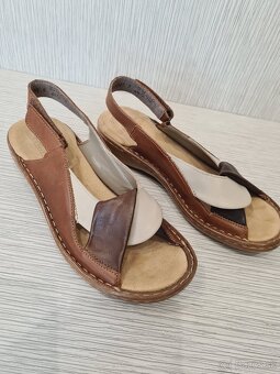 Kožené sandále Rieker č.36 - 2