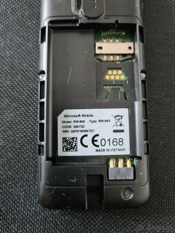 Nokia telefón 100% stav - 2