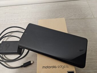 Motorola edge 40 neo 12GB/256GB pantone beauty black - 2