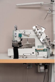 Siruba - 4-ihlový šijaci stroj - 2