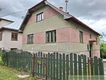 Priestranný dom na Liptove, ktorý má výhľad z izby na Kriv - 2