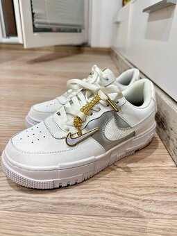 Nike Air Force - 2