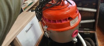 Retro sovietsky vysavač - 2